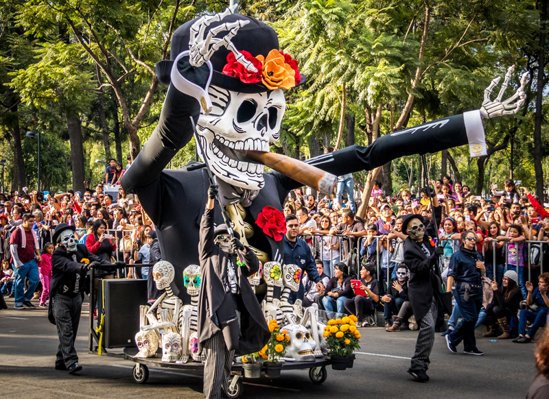 Viajes Boreal » desfile-dia-de-muertos-en-la-cdmx-2